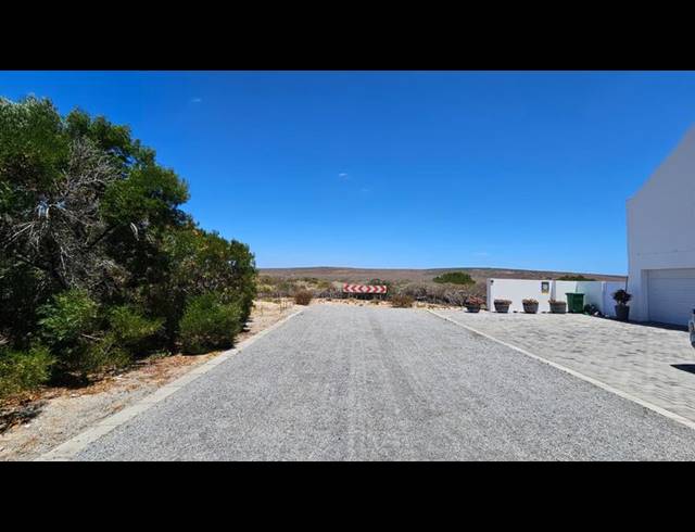 LAND FOR SALE IN GOLDEN MILE